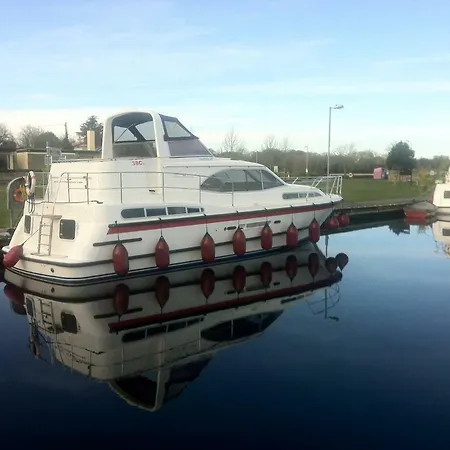 Lough Derg House & The Cafe Nenagh